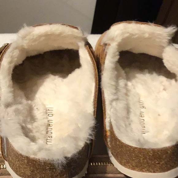 Madden Girl Prance Faux Fur Lined Clog SHOE SIZE 7 - Picture 6 of 6